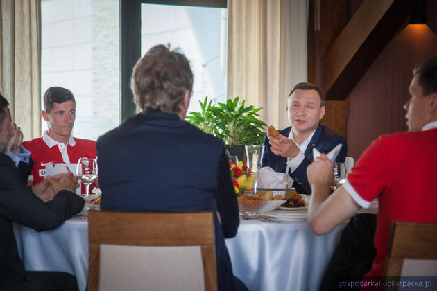 Prezydent Andrzej Duda spotkał się z piłkarzami reprezentacji Polski