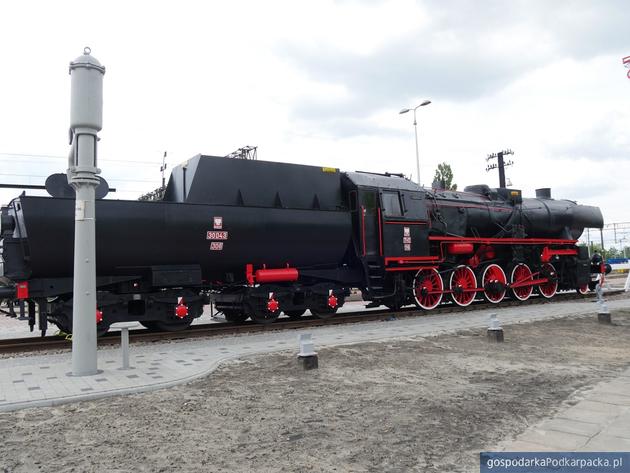 Zabytkowa lokomotywa ze Stalowej Woli-Rozwadowa została odnowiona