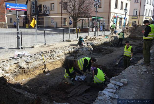 Archeologiczne znaleziska na ulicy Kościuszki w Rzeszowie