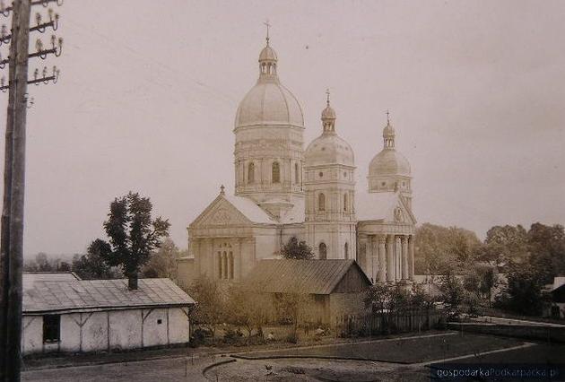 Ślady trudnej przeszłości – historia cerkwi greckokatolickiej w Radymnie 