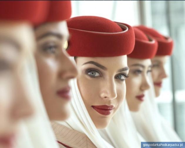 Linie lotnicze Emirates szukają nowych członków załogi w Polsce 