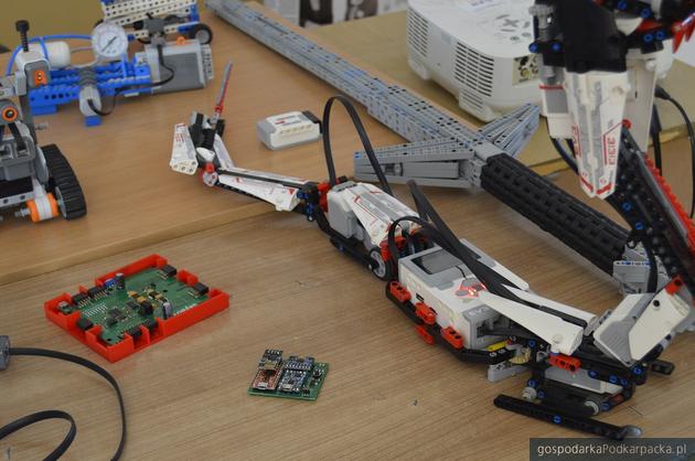 Studenci Politechniki Rzeszowskiej zbudowali robota SkyBot