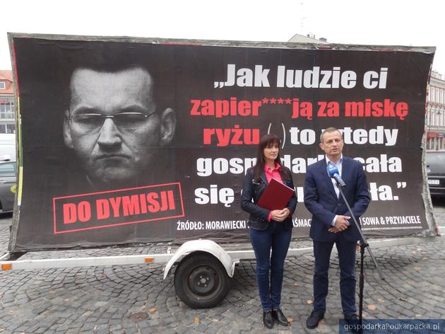 Akcja billboardowa Platformy: „Kłamstwa Morawieckiego -  kolejny Konwój Wstydu”