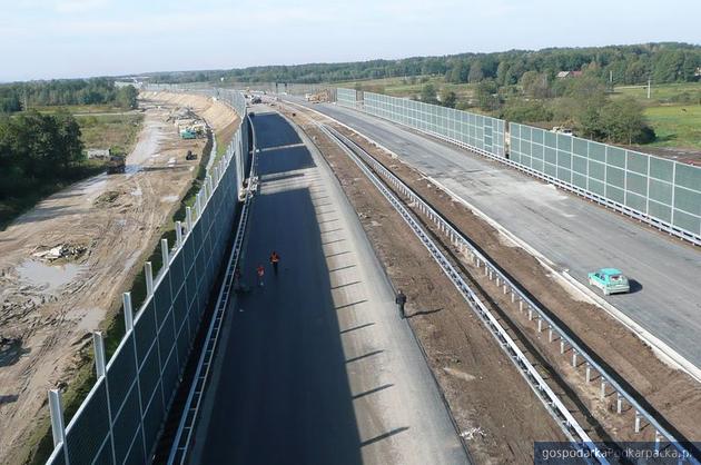 Fragment autostrady A4 na odcinku Dębica-Rzeszów, budowany przez Budimex. Fot. Rafał Mrozowicz