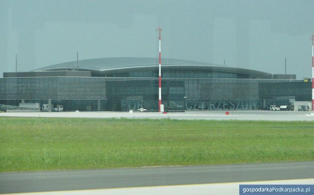 Terminal pasażerski w Porcie Lotniczym Rzeszów-Jasionka. Fot. Adam Cyło